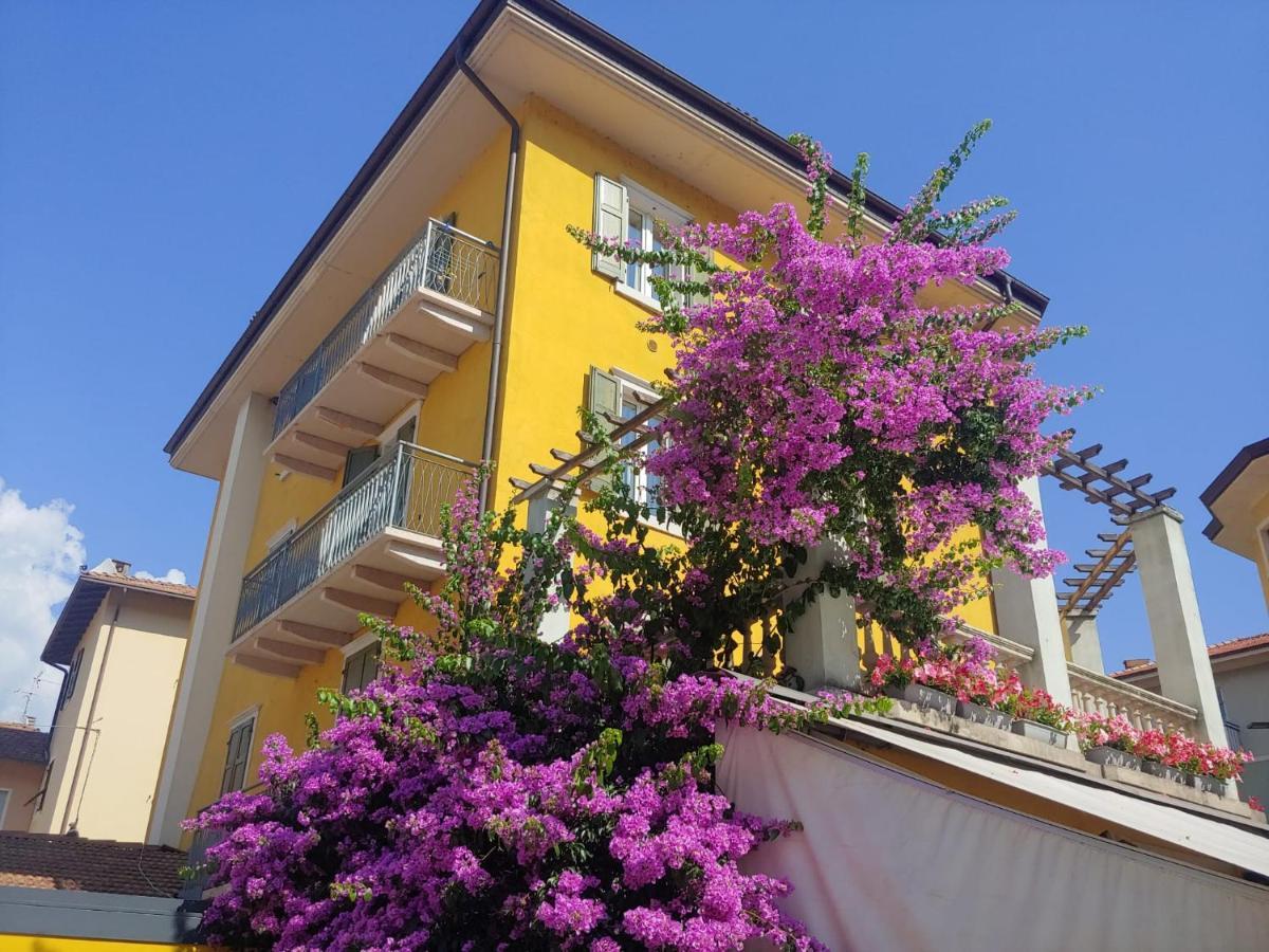 Appartamenti Baia Azzurra 3. Торболе Экстерьер фото